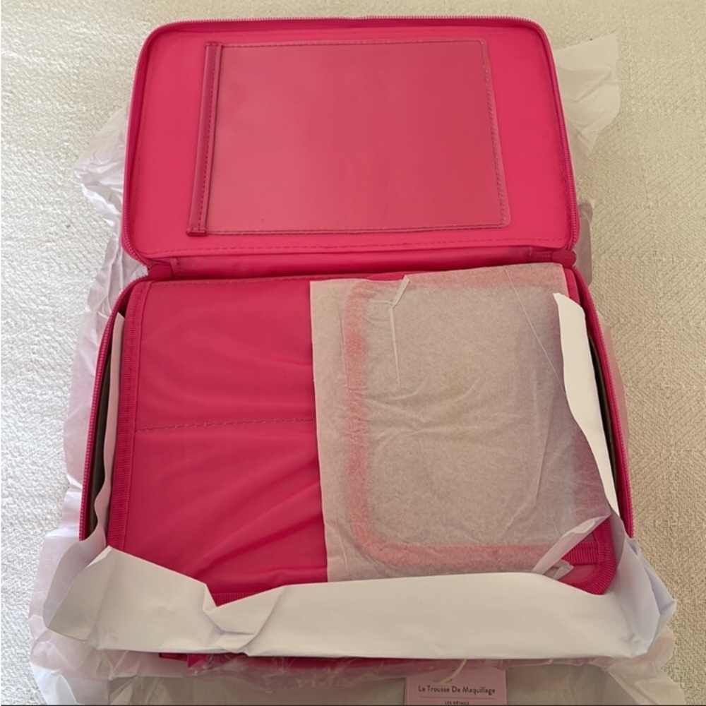 Beis Barbie Cosmetic Case BNWT - Picture 2 of 3